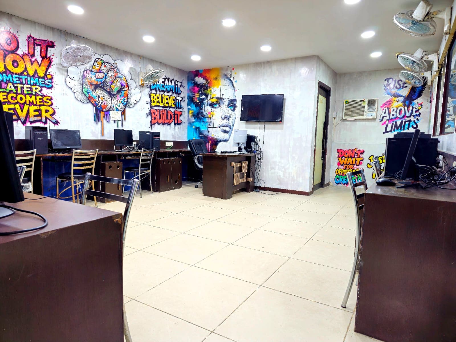 XL Multimedia & Animation Institute Infrastructure photo 4